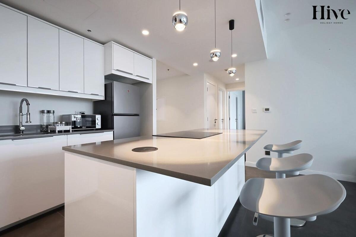 Luxury 1 Bed In Golf Views Apartment *