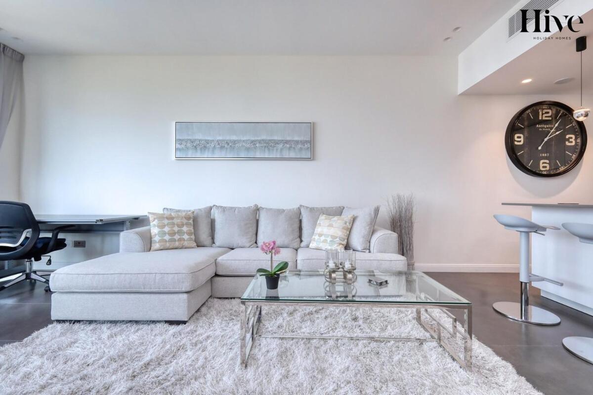 Apartment Luxury 1 Bed In Golf Views *