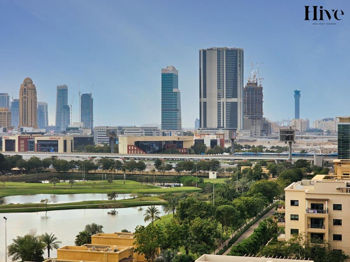 Luxury 1 Bed In Golf Views *