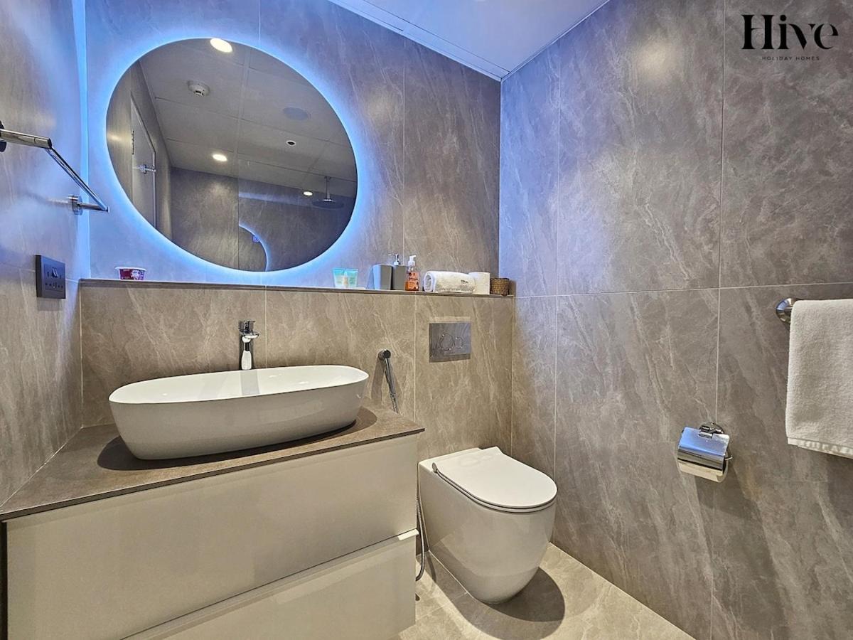 Luxury 1 Bed In Golf Views * Dubai