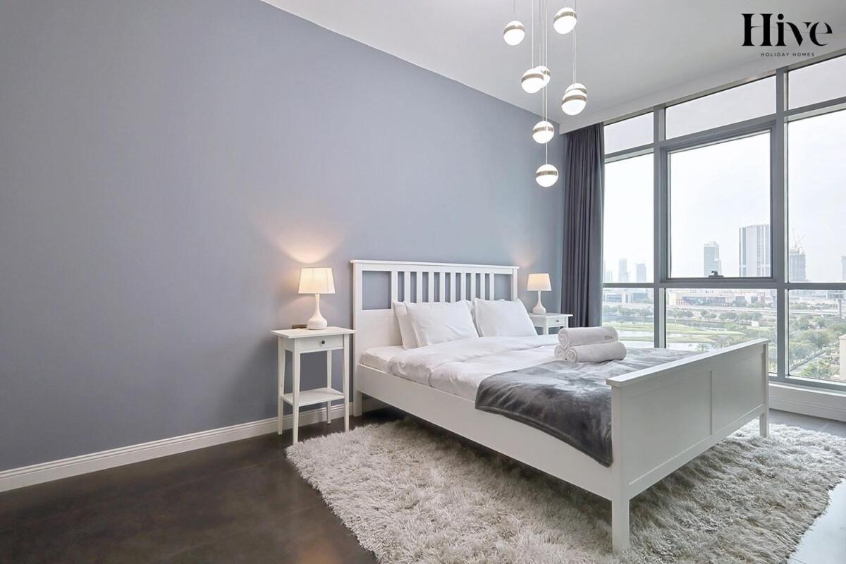 Luxury 1 Bed In Golf Views *
